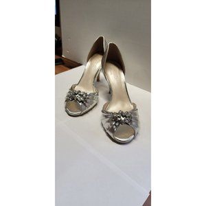 David's Bridal Shoe size 6 1/2